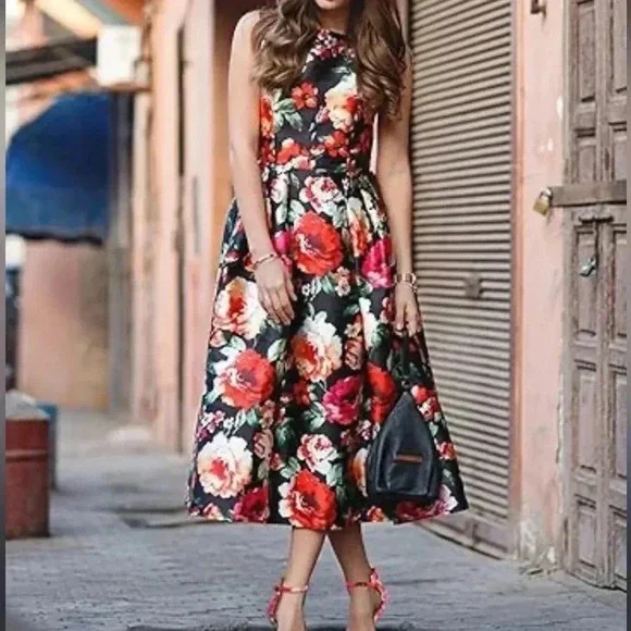 Women’s retro inspired cottage core floral Aline dress - Picture 12 of 13